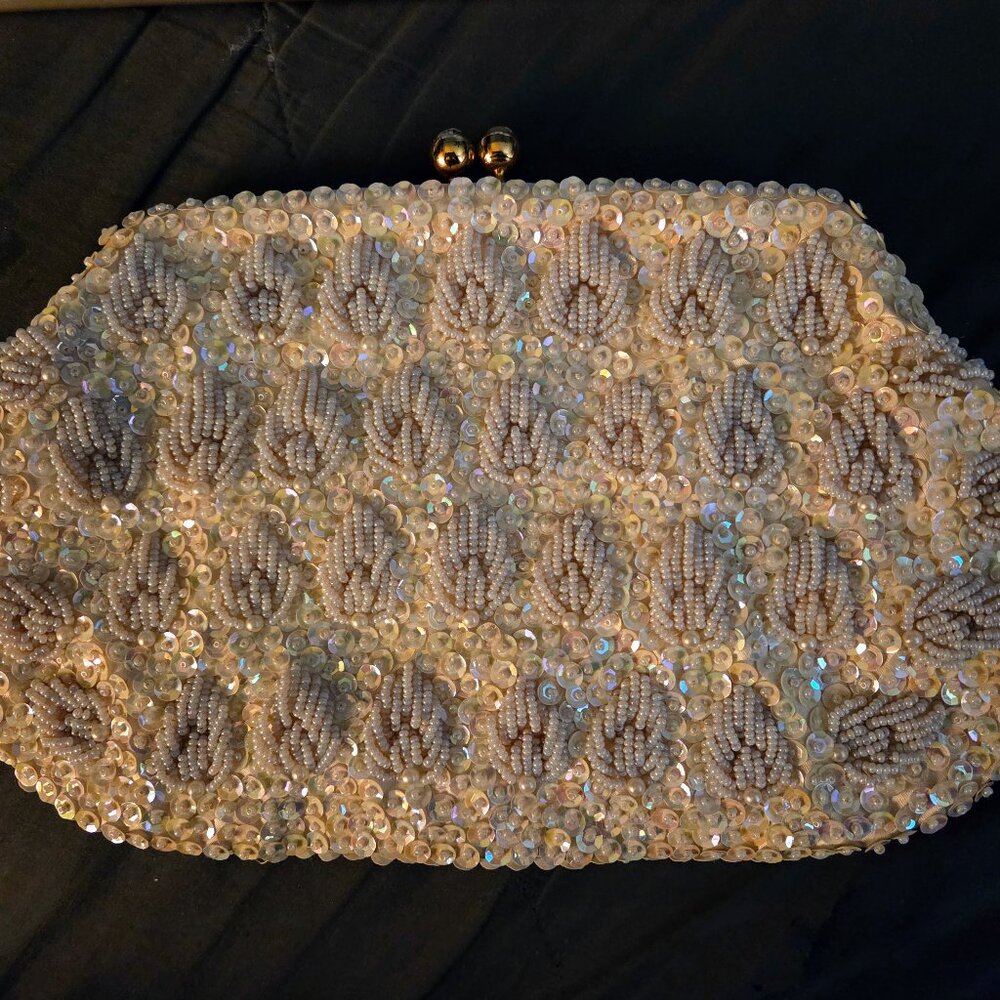 Vintage Sequins and Pearl Clutch Evening Bag w/ Gold Chain Kiss Lock 10" x 6"